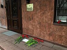 Мемориалы в память о погибших шахтерах организовали в Москве и городах Кузбасса