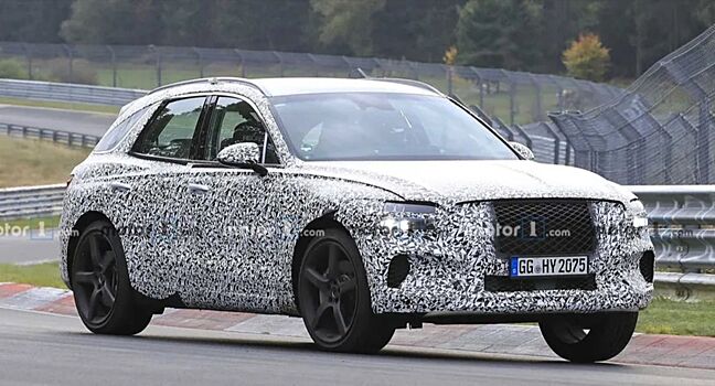 Genesis GV70 начинает снимать камуфляж