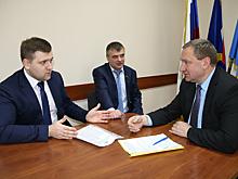 Вилков и Цецерский обсудили общественно-политическую ситуацию в Пскове