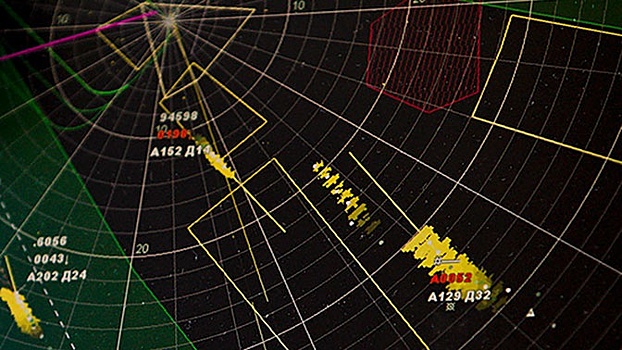 У границ РФ заметили десятки тысяч летательных аппаратов