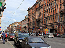 В Петербурге планируют ввести поминутную оплату парковки со второго часа