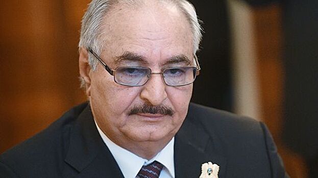 Армии Ливии нужно оружие для борьбы с террористами, заявил Хафтар