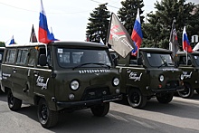 Минпромторг и Народный фронт передали на фронт новую партию автомобилей УАЗ