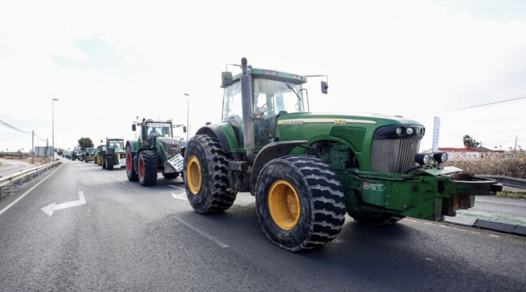 В Словакии в акциях протеста участвовали свыше 300 фермеров