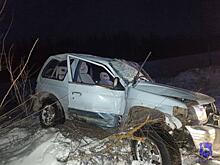 В Борском районе водитель Mitsubishi Pajero не справился с управлением и съехал в кювет