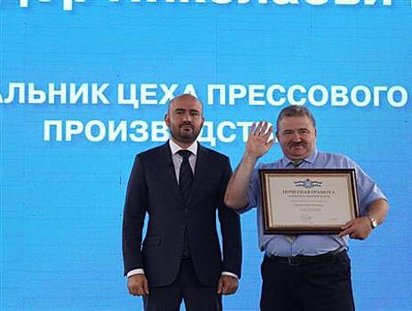 Вячеслав Федорищев отметил заслуги АвтоВАЗа