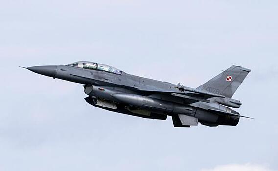 Польша подняла истребители из-за ударов по Украине