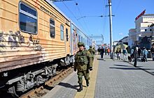 УрФО: столовая а-ля Лувр, суровый челябинский дизайн и шокирующий поезд