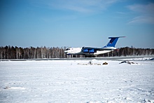 В аэропорту космодрома Восточный приземлился первый грузовой самолет