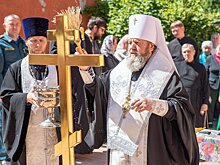 На Крестовоздвиженском храме в Ижевске установили новый крест