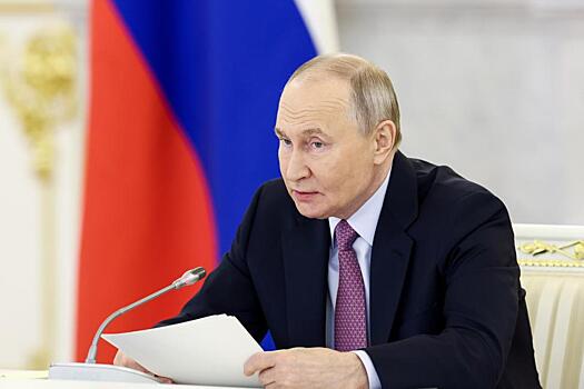 Путин поблагодарил первого главу Росатома за вклад в развитие госкорпорации