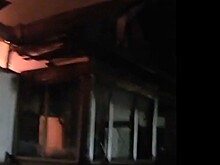 Поступок героя: в Приамурье пожарный бросился в горящий дом и спас двоих человек