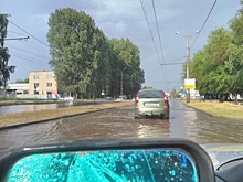 Последствия ливня: в Самарской области затопило несколько крупных магистралей