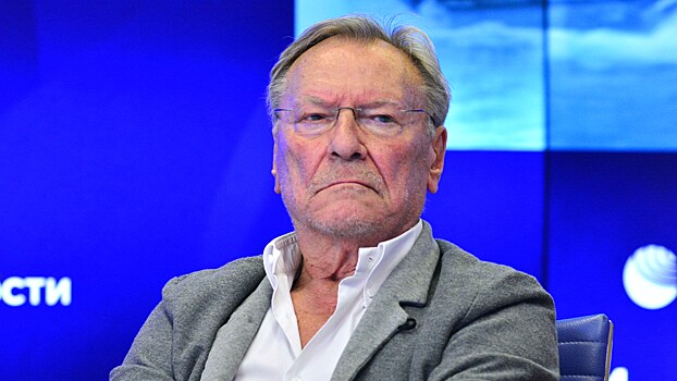 Александрова, три брака, конфликт с дочкой: как живет актер Сергей Шакуров