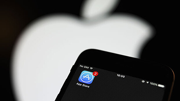 Apple требует удалить приложение такси "Максим"