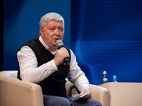 Курский политолог прокомментировал высокую оценку рейтинга рейтинга влияния Романа Старовойта