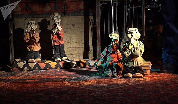 Маленькие актеры тбилисского театра марионеток имени Гарри Давтяна