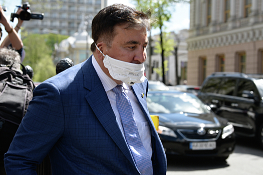 В Грузии назвали блефом претензии Саакашвили на победу в парламенте