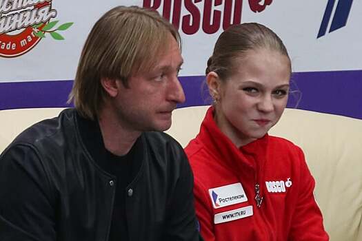 Плющенко о тренировках с Трусовой: «Иногда мы бегаем – она приходит второй, а я, конечно, первым. Поэтому ей надо поработать над этим компонентом»
