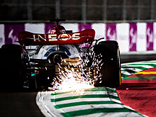 «Мерседес» привезет первое существенное обновление к Гран-при Австралии (Марк Хьюз)