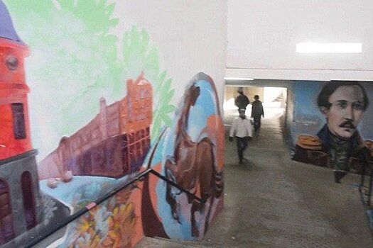 Иркутские дорожники уничтожили граффити с Лермонтовым в подземном переходе