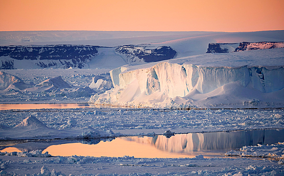 Рекордных размеров озоновая дыра над Антарктидой закрылась