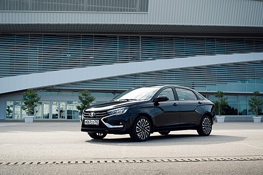 Lada Aura: АвтоВАЗ рассказал, сколько продал бизнес-седанов в 2024 году