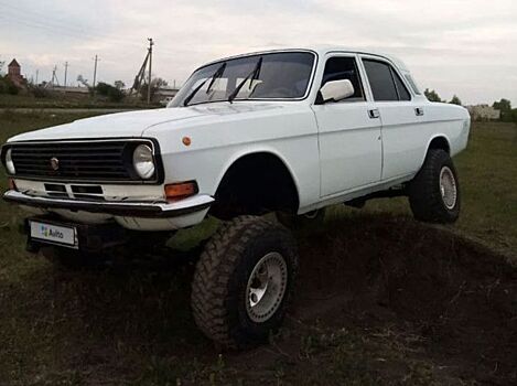 ГАЗ-24-10 с пробегом в 500 тысяч километров превратили во внедорожный бигфут