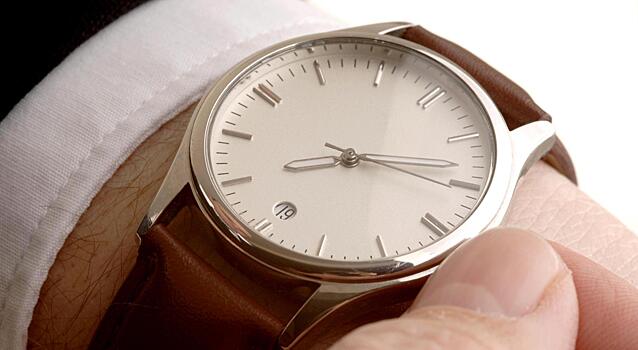 Как убийцу Льва Троцкого отравили с помощью наручных часов