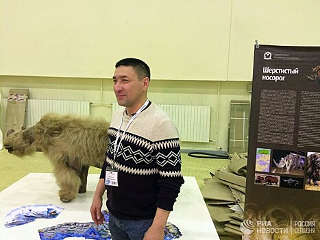 33 тысячи лет под землёй: шерстистого носорога Сашу показали на выставке в Москве