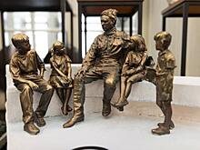 В Курске определили проект памятника Аркадию Гайдару и тимуровцам