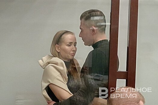 "Мне стыдно вдвойне": о чем просили в последнем слове экс-прокурор Купов и бывшая сутенерша