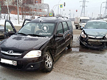 Соринка в глазу автоледи спровоцировала аварию