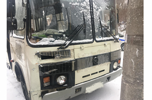 Балаковских чиновников уволят за оставленный на трассе автобус с детьми