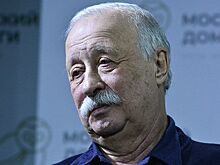 Якубович вспомнил, как молодая супруга сама отвела его в ЗАГС