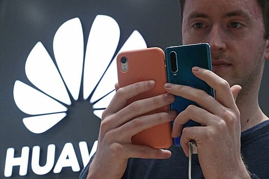 «Остаются "серые" поставки и Huawei». Эксперты оценили приостановку работы Intel в России