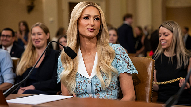 Папарацци застали Пэрис Хилтон за попыткой остаться незамеченной