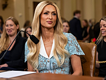 Папарацци застали Пэрис Хилтон за попыткой остаться незамеченной