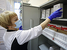 Медработникам в российских селах разрешили продавать лекарства