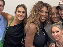 Серена выложила фото с Курниковой с концерта Иглесиаса