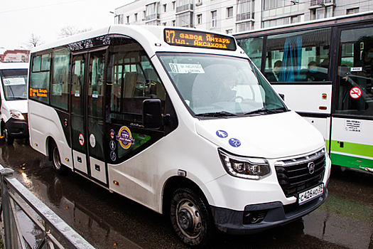 В Калининграде на маршрут вышел первый низкопольный микроавтобус 