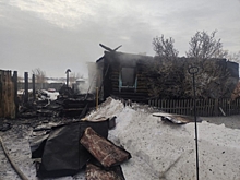 В курганской деревне при пожаре сгорела многодетная семья: причины трагедии