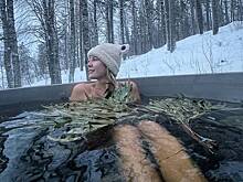 Елена Летучая сфотографировалась в чане