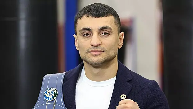 Российский боксер Аванесян потребовал аннулировать результат боя против Кроуфорда