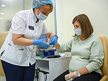 Минздрав получил данные по безопасности "Спутник V" для беременных