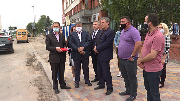 Власти пообещали учесть пожелания горожан при ремонте дорог и тротуаров в Калининграде