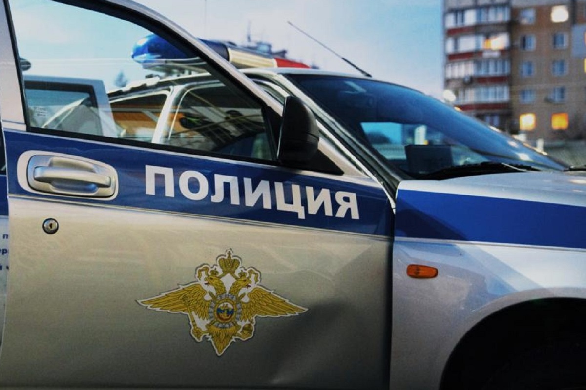 В Новосибирской области уволили троих полицейских за организацию незаконного канала миграции