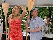 Думает, что ей вообще 18: критик Соседов «проехался» по Пугачевой