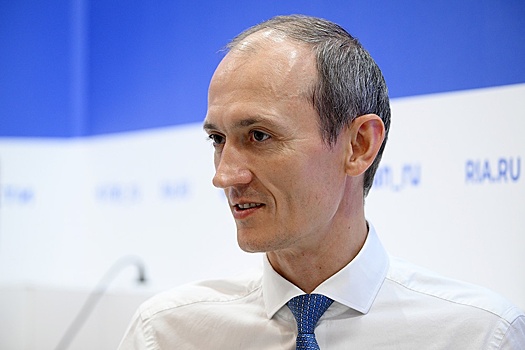 Дмитрий Григоренко наградил победителей IT-олимпиады