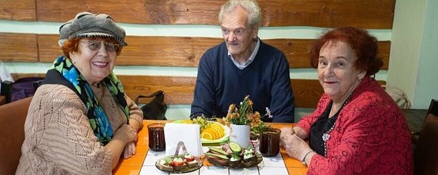 В благотворительном кафе «Добродомик» приготовили 11 тысяч обедов для новосибирцев